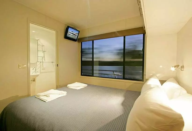 Hotelli All Seasons Houseboats