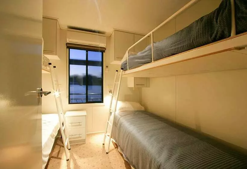 Hotelli All Seasons Houseboats