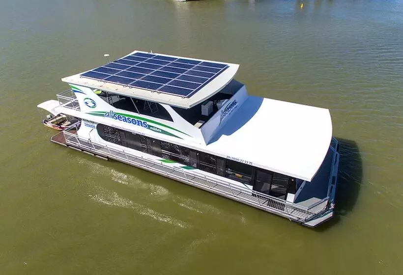 Hotelli All Seasons Houseboats