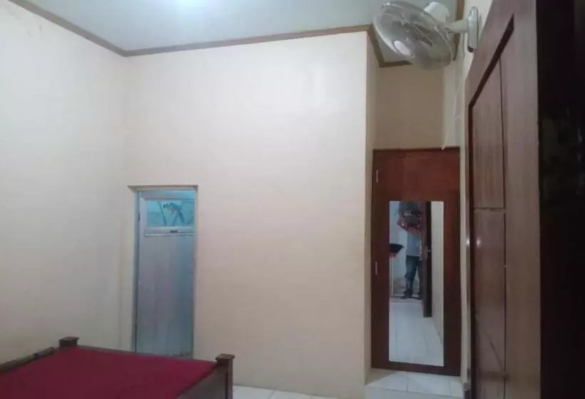 Hotelli Homestay Ana 2