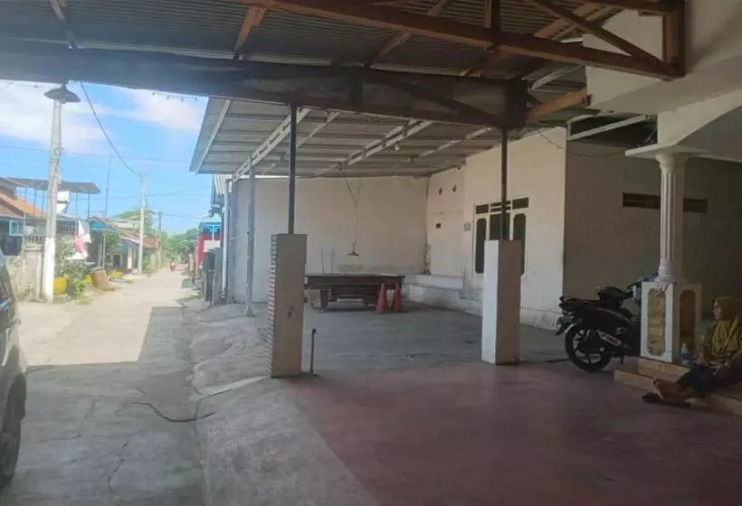 Hotelli Homestay Ana 2