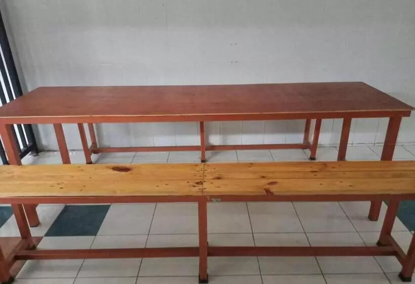 Hotelli Homestay Ana 2