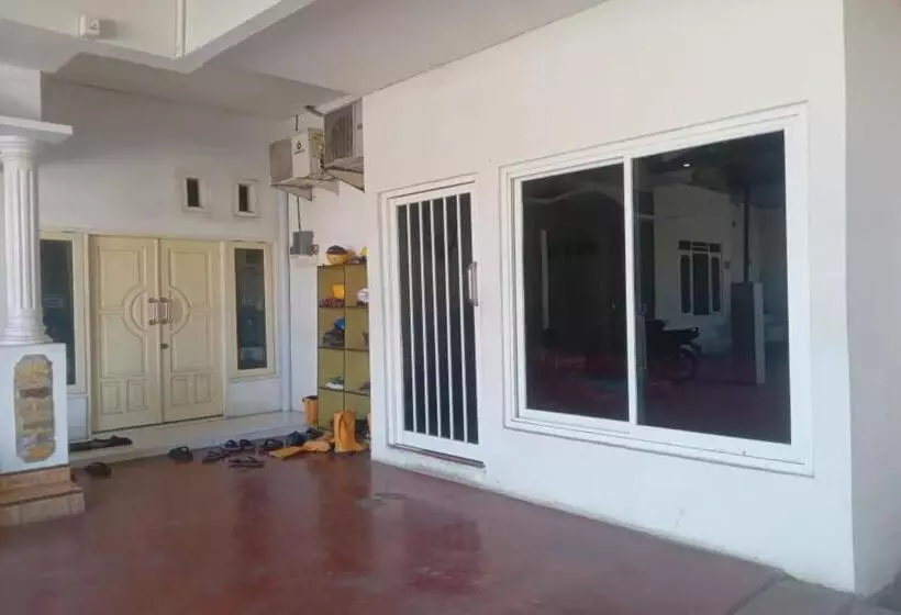 Hotelli Homestay Ana 2