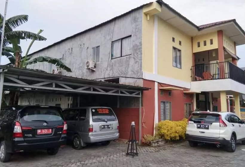 هتل Penginapan Syariah