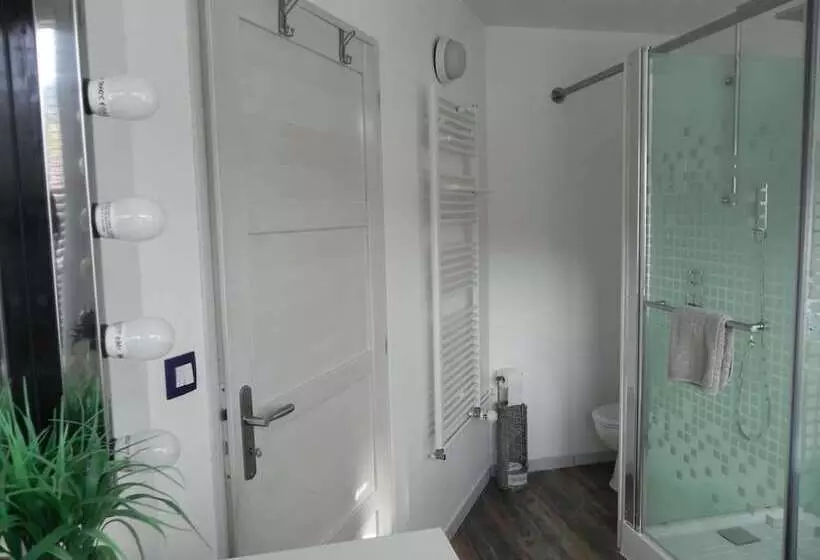 Majatalo Chambres D Hotes  Le Magnolia