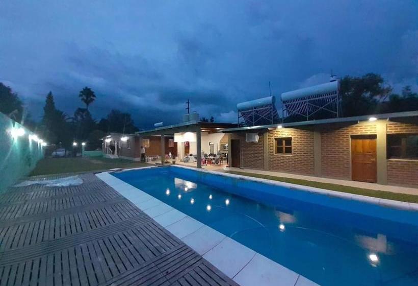 فندق صغير Hosteria Los Abuelos