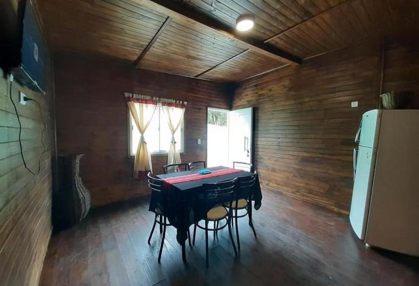 فندق صغير Hosteria Los Abuelos