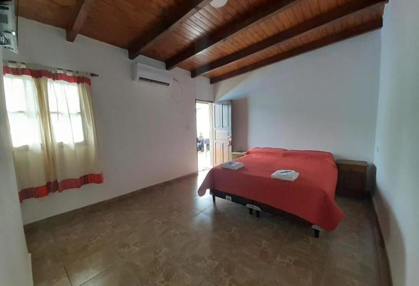 فندق صغير Hosteria Los Abuelos