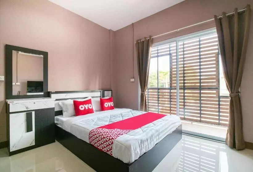 Hotelli Oyo 784 Brown Home Sattahip