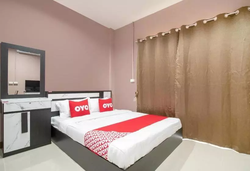 Hotelli Oyo 784 Brown Home Sattahip