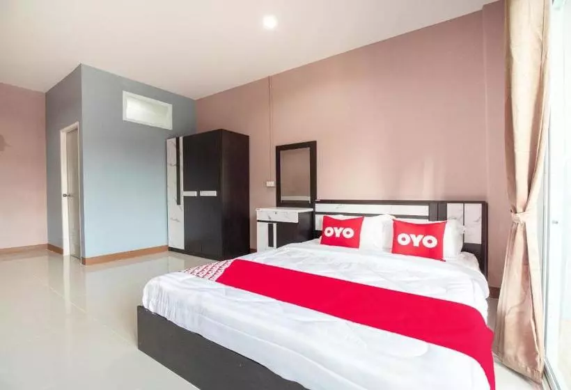 Hotelli Oyo 784 Brown Home Sattahip