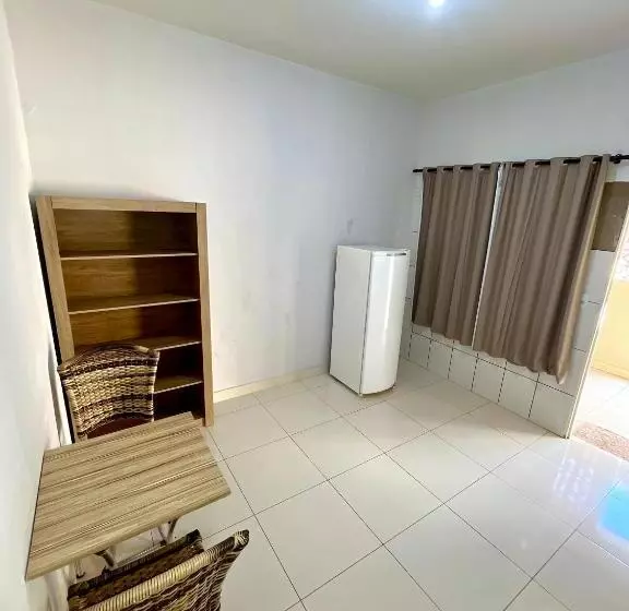 ペンション Kitnet Realeza