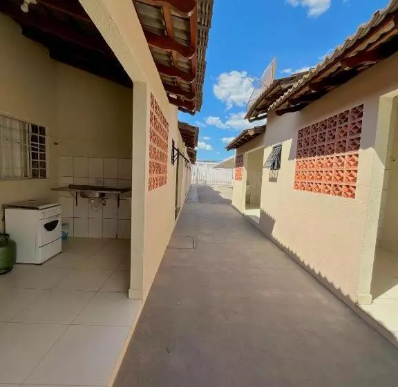 ペンション Kitnet Realeza