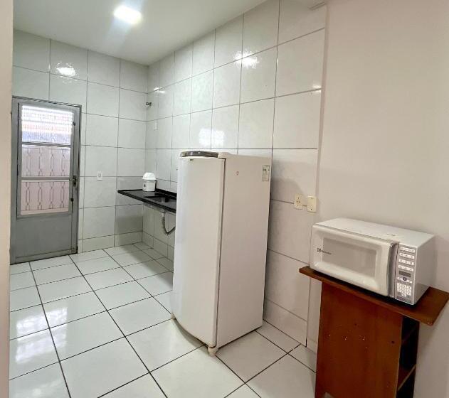 ペンション Kitnet Realeza