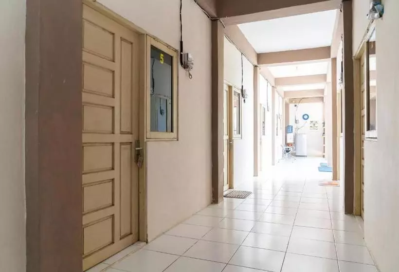 ペンション Koolkost Female Syariah Near Uniska Banjarbaru
