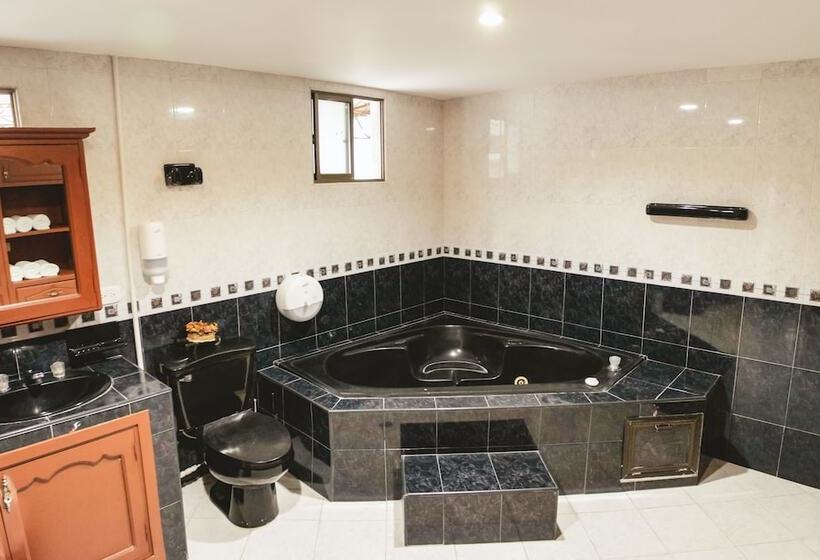 پانسیون Nogal Hostel