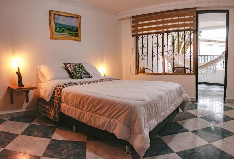 پانسیون Nogal Hostel