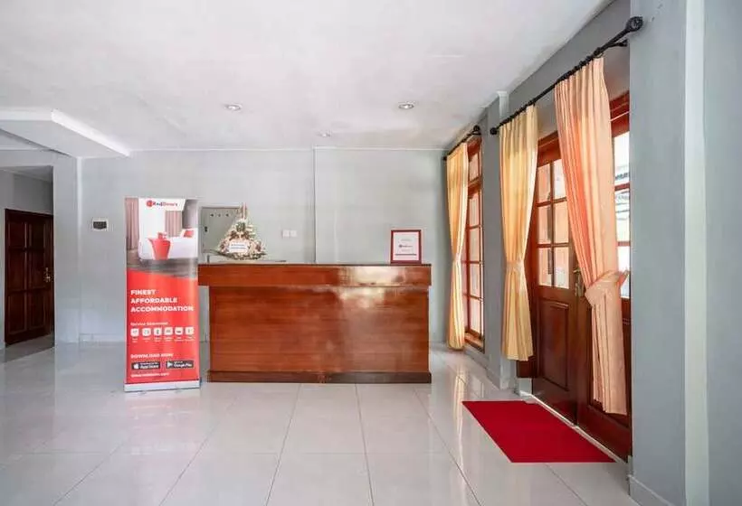 ペンション Reddoorz Syariah Near Puri Agung Denpasar