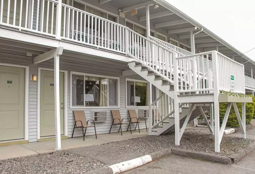 Bar Harbor Villager Motel   Downtown