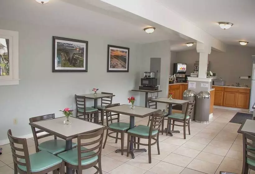 Bar Harbor Villager Motel   Downtown