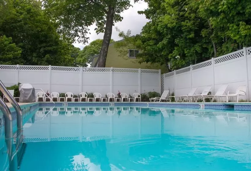 Bar Harbor Villager Motel   Downtown