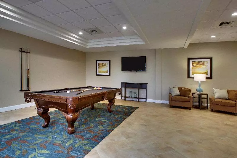 ホテル Candlewood Suites   Wichita East, An Ihg