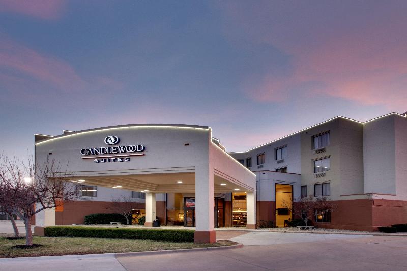 هتل Candlewood Suites Wichita East, An Ihg