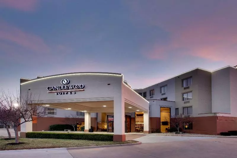 ホテル Candlewood Suites   Wichita East, An Ihg