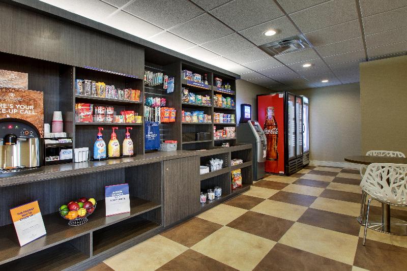 هتل Candlewood Suites Wichita East, An Ihg