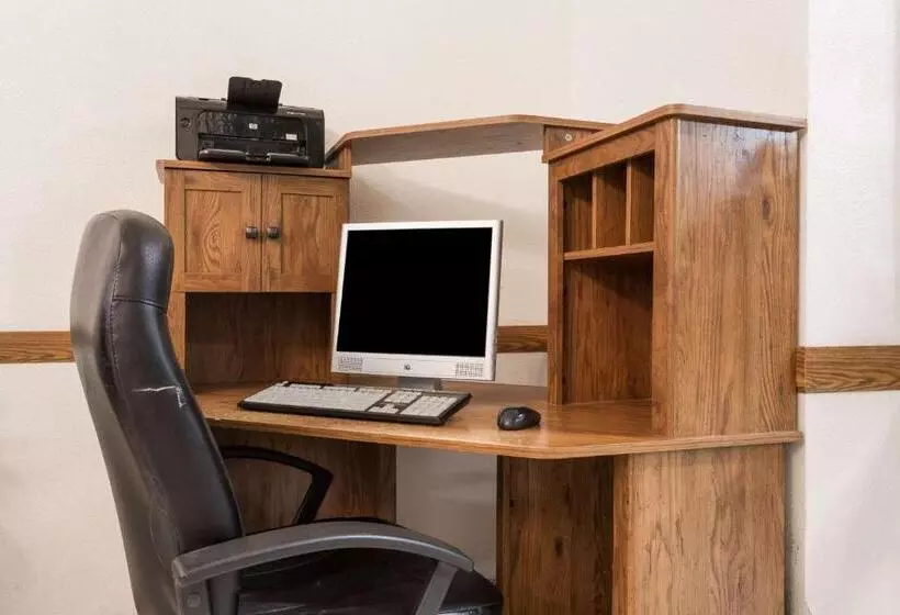 酒店 Days Inn By Wyndham Evanston Wy