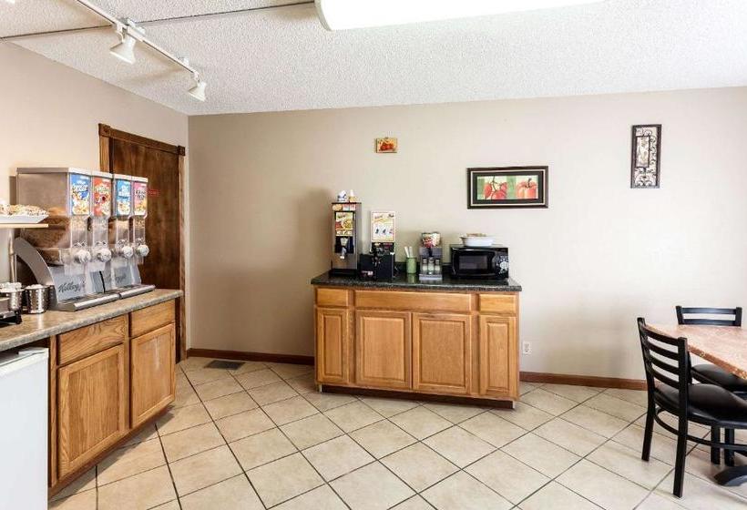 هتل Dragonfly Inn And Suites