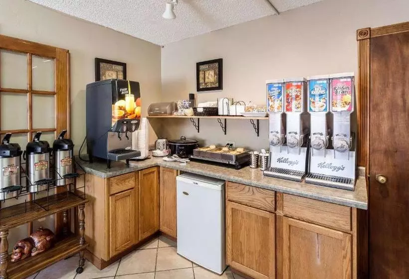 酒店 Dragonfly Inn And Suites