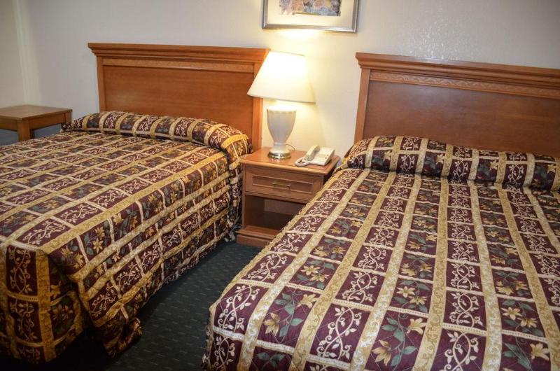 Otel Welcome Inn Corona