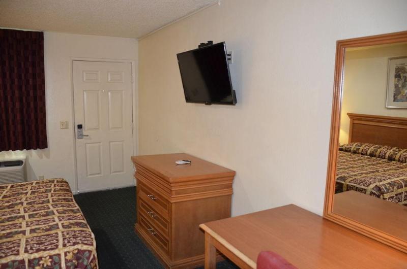 Otel Welcome Inn Corona