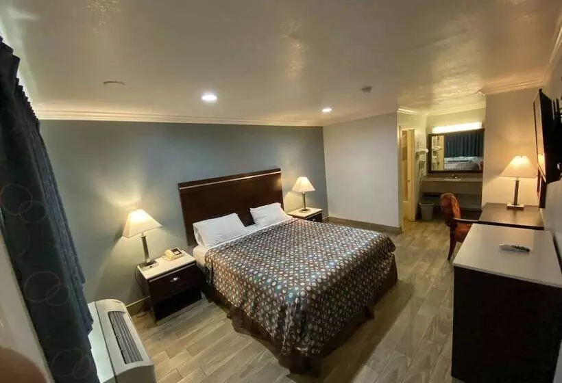 ホテル Welcome Inn Corona