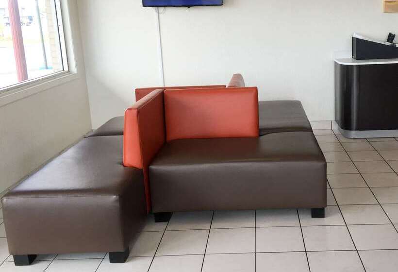 ホテル Red Roof Inn Wildwood, Fl The Villages