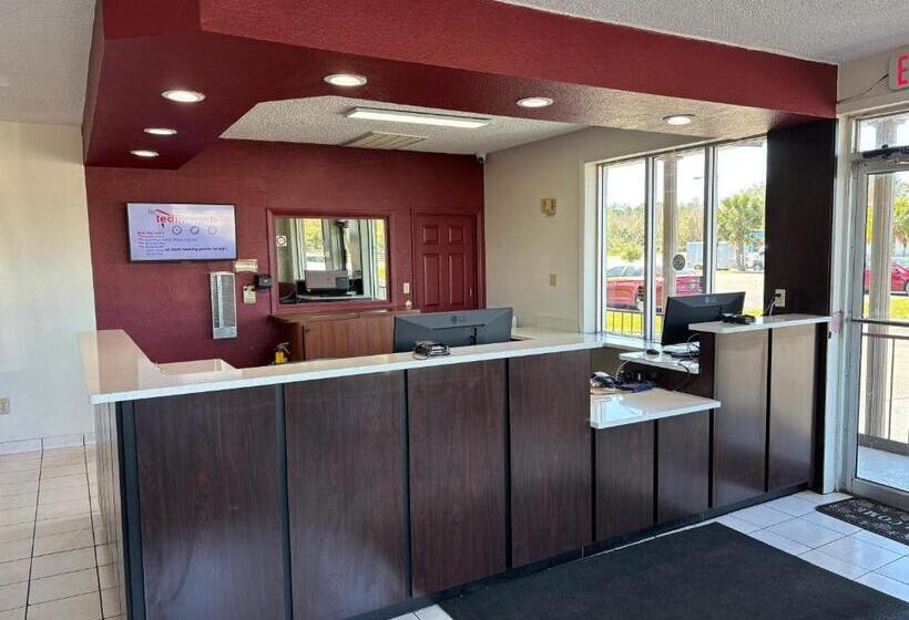 ホテル Red Roof Inn Wildwood, Fl The Villages