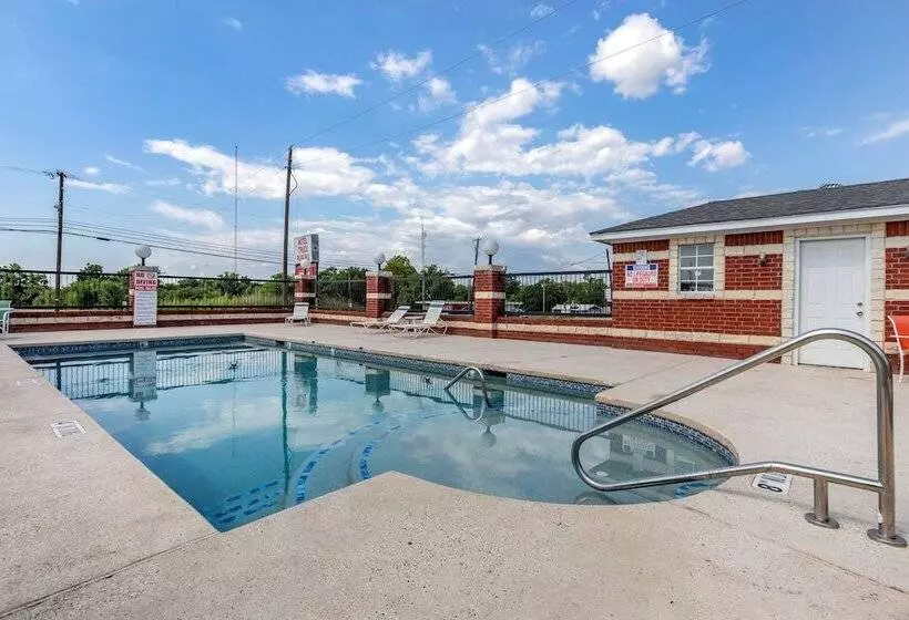 Мотель Quality Inn