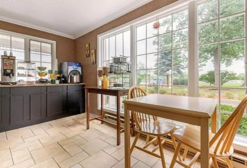 مُتل Village Haven Inn & Extended Stay