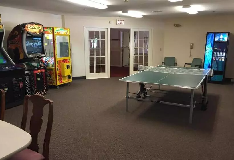 White Mountain Hotel And Resort