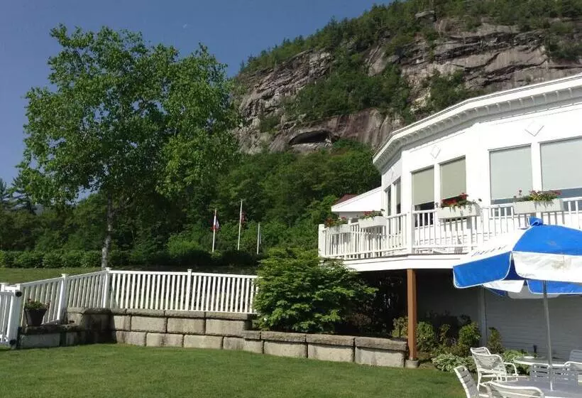 White Mountain Hotel And Resort