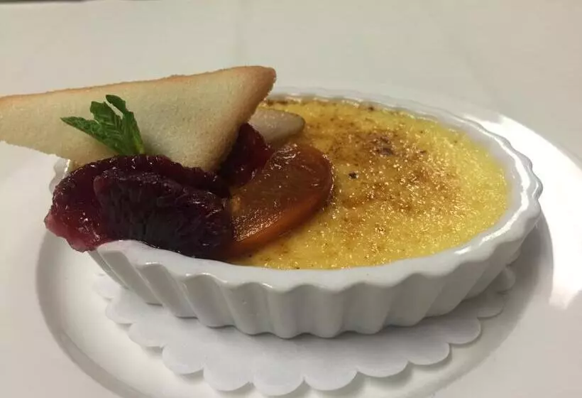 White Mountain Hotel And Resort