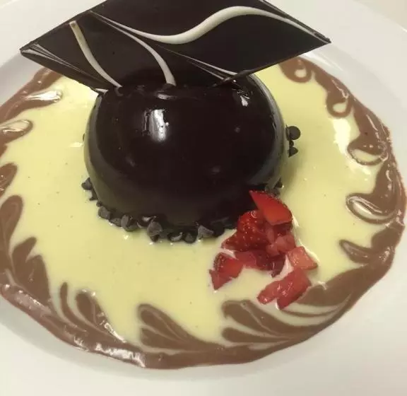 White Mountain Hotel And Resort