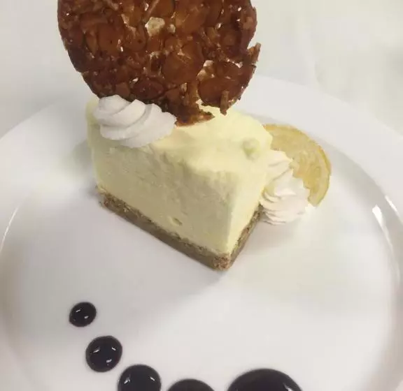 White Mountain Hotel And Resort