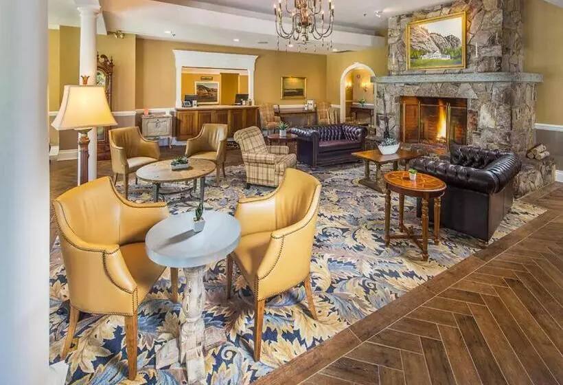 White Mountain Hotel And Resort