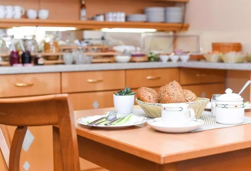 Aamiaismajoitus (B&B) Pension Nordkap