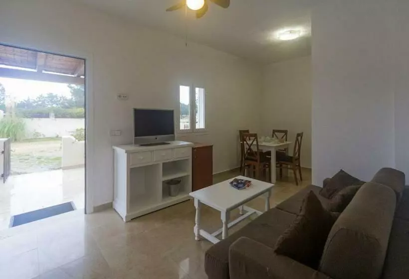 Es Garrovers  Formentera Break