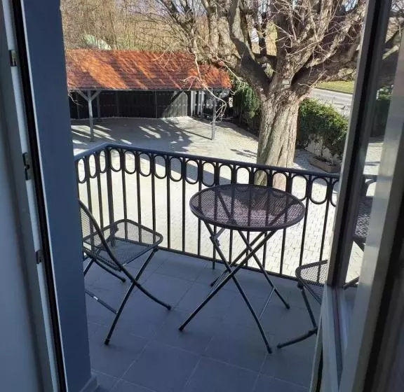 Hotelli Landgasthof Adler