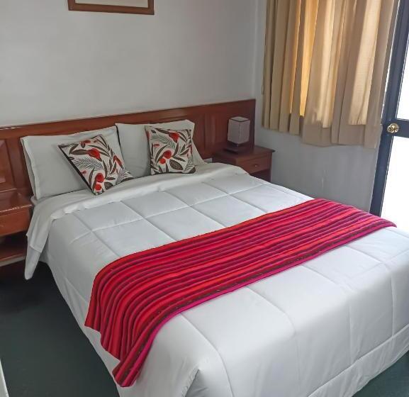 הוסטל Huaraz Center Hostal