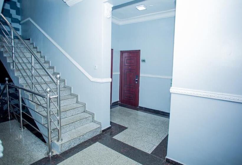 هتل Arriva Suites